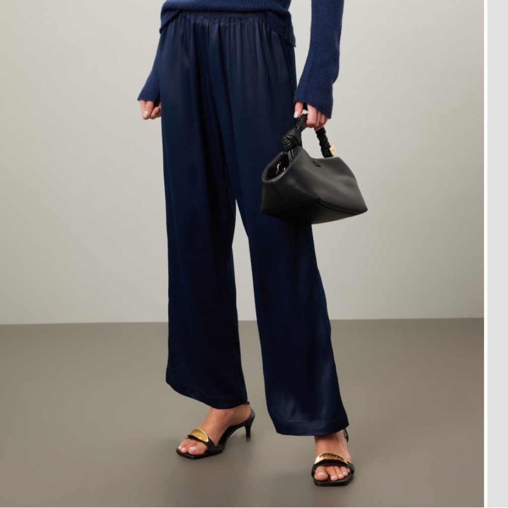 Satiny Simple DONNI. Pant